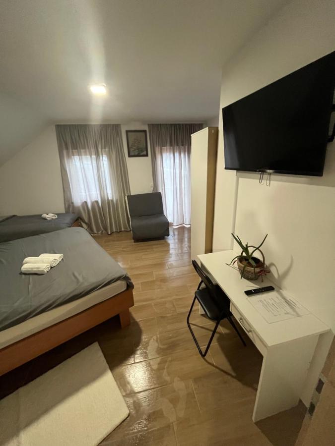 Rooms Balkovec Dragatuš Екстериор снимка